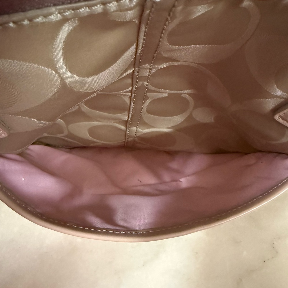 SOLDCoach Cream and Pink Tote Bag - Picture 6 of 8